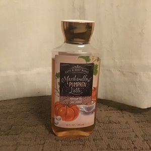 Marshmallow pumpkin latte bath and body works shower gel